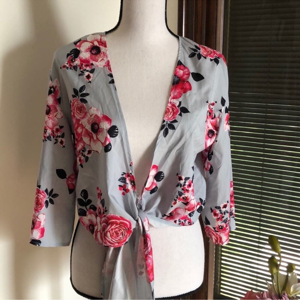 CBR | Cropped Top Wrap Size S NWT